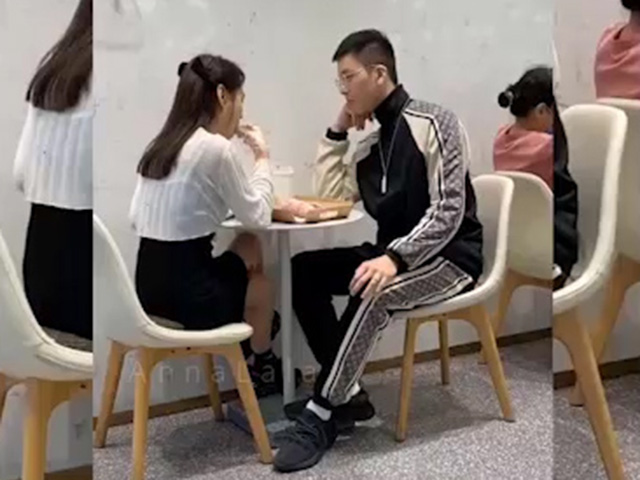 Cười 24H - Cô gái quá "bất hạnh" khi có anh người yêu lầy lội thế này!