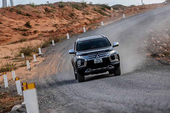 Mitsubishi Pajero Sport sản xuất năm 2020 giảm giá sâu với số lượng hạn chế - 5