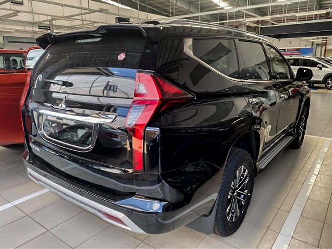 Mitsubishi Pajero Sport sản xuất năm 2020 giảm giá sâu với số lượng hạn chế - 8