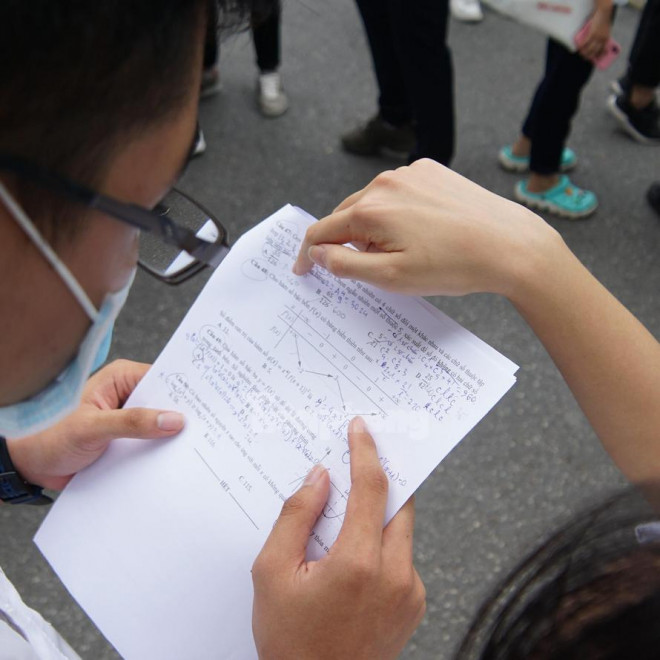 Hà Nội: Toàn bộ học sinh lớp 12 ở thôn Kênh Đào, Mỹ Đức thi tốt nghiệp đợt 2 - 1