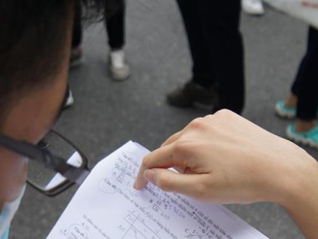 Giáo dục - du học - Hà Nội: Toàn bộ học sinh lớp 12 ở thôn Kênh Đào, Mỹ Đức thi tốt nghiệp đợt 2