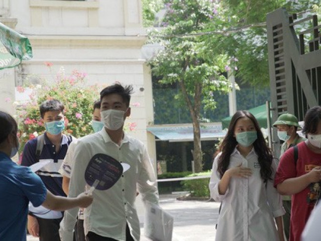 Giáo dục - du học - Đề thi Toán được đánh giá nhẹ nhàng, sẽ có "mưa" điểm cao?