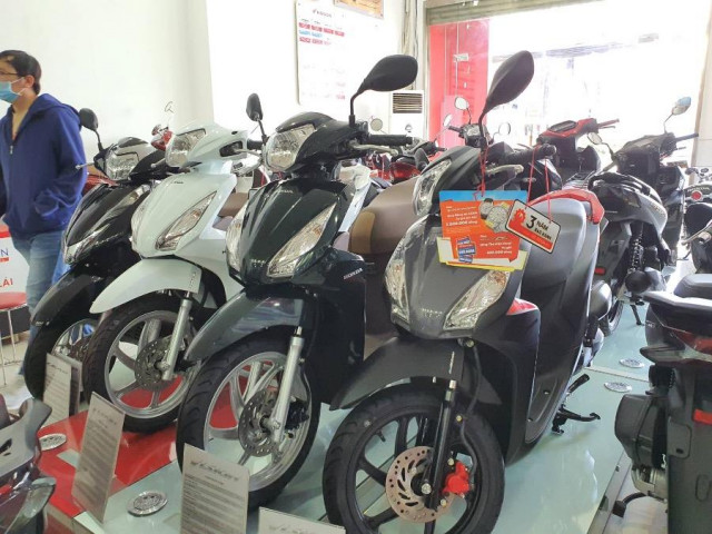 Thế giới xe - Tăng giá niêm yết, Honda Vision vẫn được đại lý giảm giá bán online