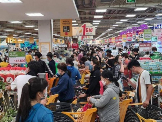 Tin tức trong ngày - TP.HCM: Nhiều chợ đóng cửa, đặt online "mất hút", dân đổ xô đi siêu thị