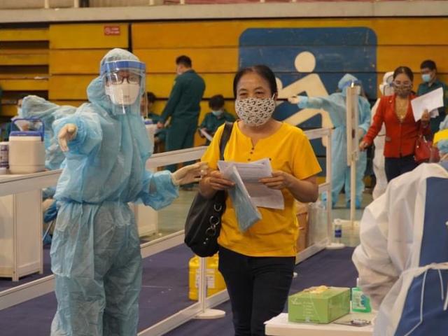 Tin tức trong ngày - Tối 7/7, Bộ Y tế công bố 321 ca COVID-19 mới tại 12 tỉnh/thành phố