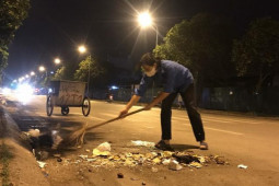 Kinh doanh - Thông tin mới vụ công nhân dọn rác chật vật mưu sinh vì bị nợ lương suốt 6 tháng