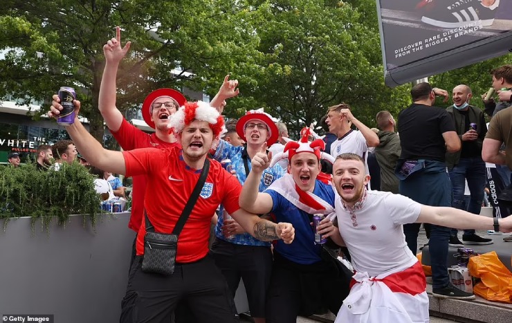 Đây là lần đầu tiên
sau 25 năm, ĐT Anh mới lọt vào bán kết EURO