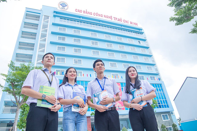 Cơ hội học tiếp cho học sinh tốt nghiệp THCS - 1