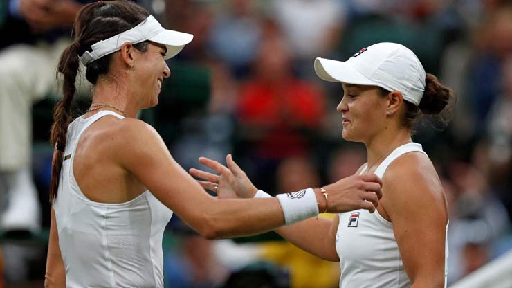 Alja Tomljanovic (trái) thua nhanh&nbsp;Ashleigh Barty