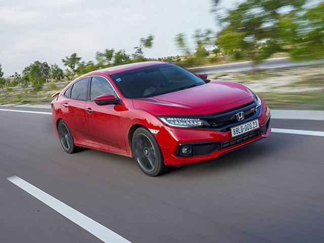 Tin tức ô tô - Đại lý "xả hàng" Honda Civic, giảm giá tới 150 triệu đồng