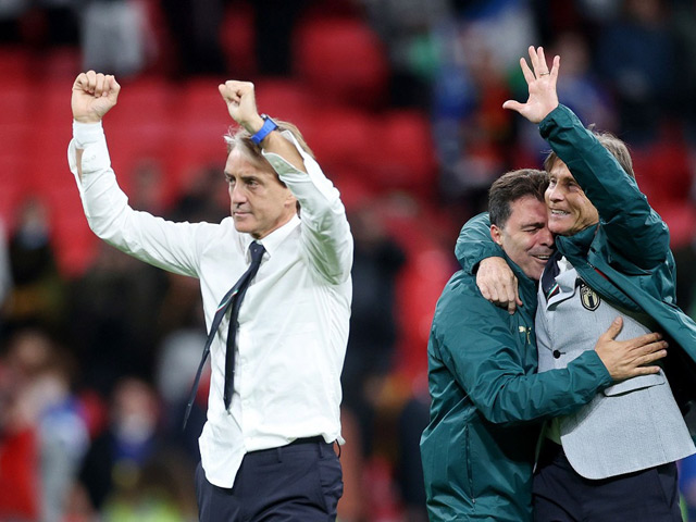 Bóng đá - Tin nóng EURO trưa 7/7: HLV Mancini yêu cầu học trò quên chiến thắng