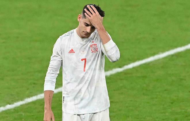 Nhưng cú đá hỏng penalty đã phá hỏng mọi công sức của Morata và ĐT Tây Ban Nha