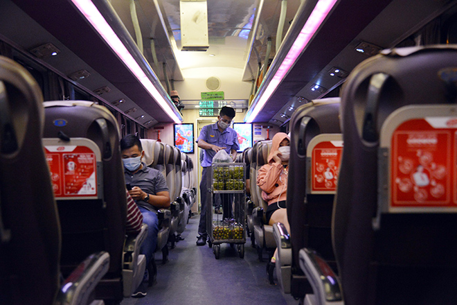 Từ 9/7, ngành đường sắt sẽ không bán vé cho hành khách đi từ ga Sài Gòn và đi từ các địa phương khách đến ga Sài Gòn