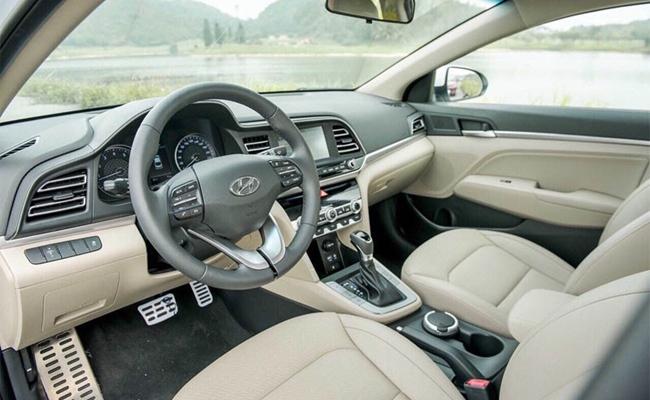 Giá xe Hyundai Elantra mới nhất tháng 7/2021 đầy đủ các phiên bản - 8