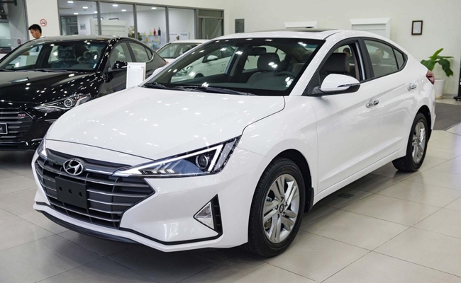 Giá xe Hyundai Elantra mới nhất tháng 7/2021 đầy đủ các phiên bản - 1