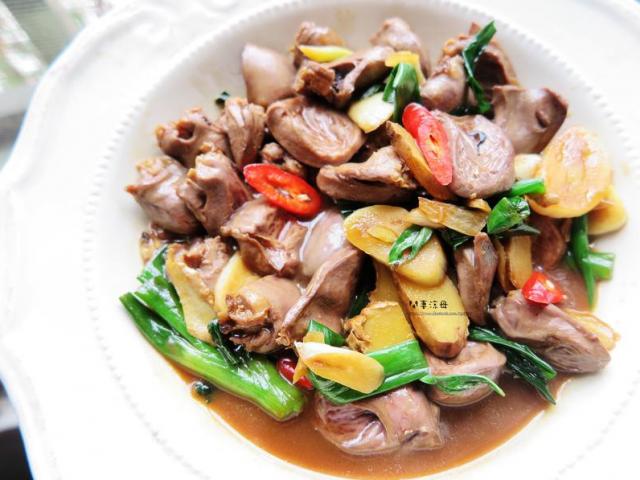 Ẩm thực - Con gà có bộ phận này cực ngon nhưng bé xíu, hiếm khi bán đại trà, nếu thấy phải mua ngay