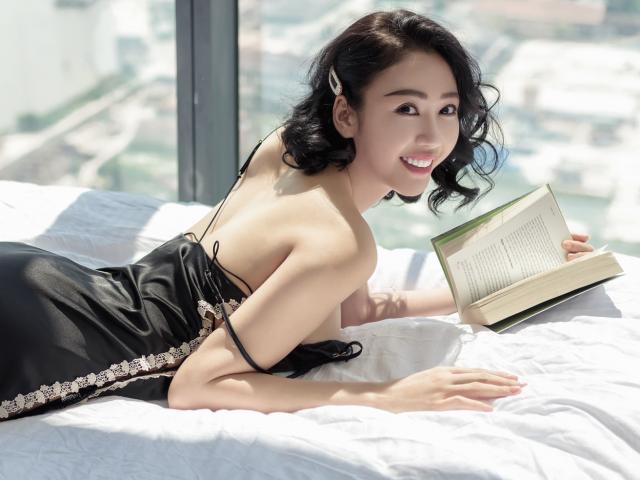 Đời sống Showbiz - Bất ngờ trước dung mạo mới của hoa hậu gợi cảm từng bị liệt nửa mặt