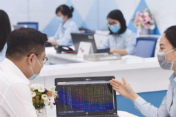 Kinh doanh - "Cơn sốt" chứng khoán, bất động sản góp công lớn trong thu thuế 6 tháng đầu năm