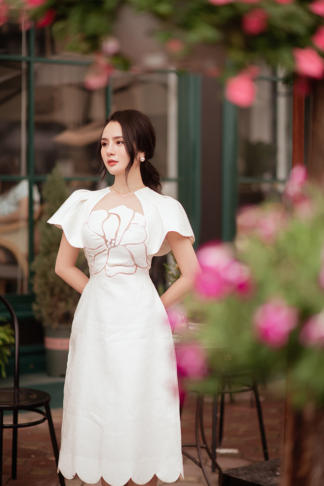 Hoa khôi xinh đẹp giúp đỡ công nhân môi trường bị nợ lương được dân mạng tìm kiếm là ai? - 3