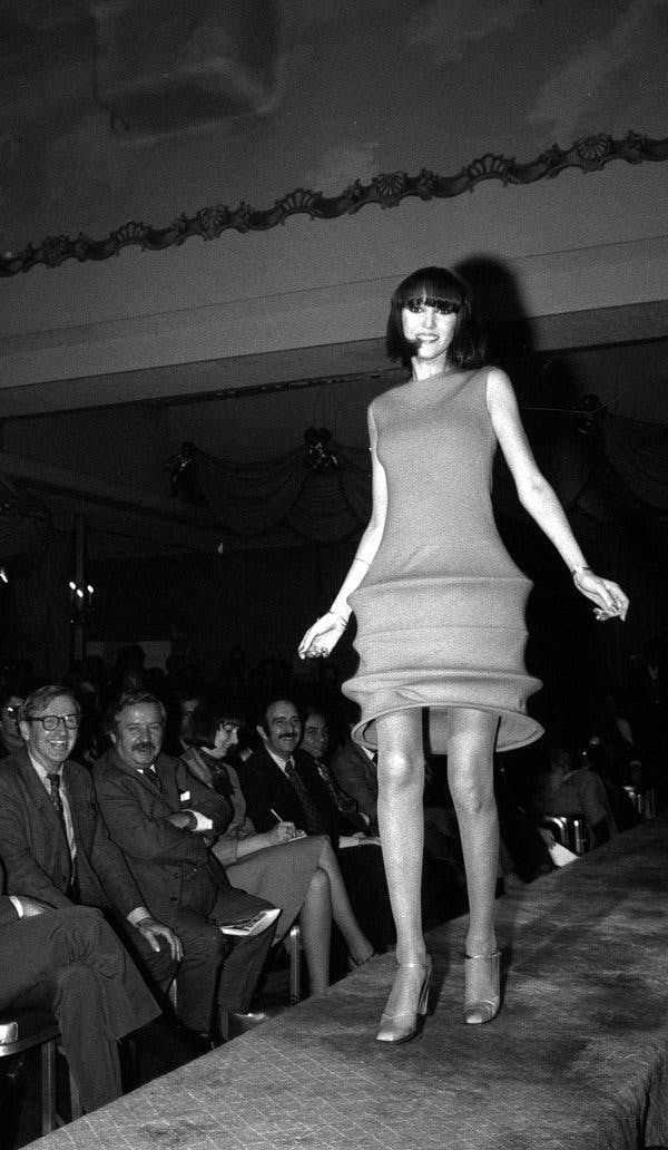 Những nhà mốt lớn lấy cảm hứng thiết kế từ huyền thoại Pierre Cardin - 5