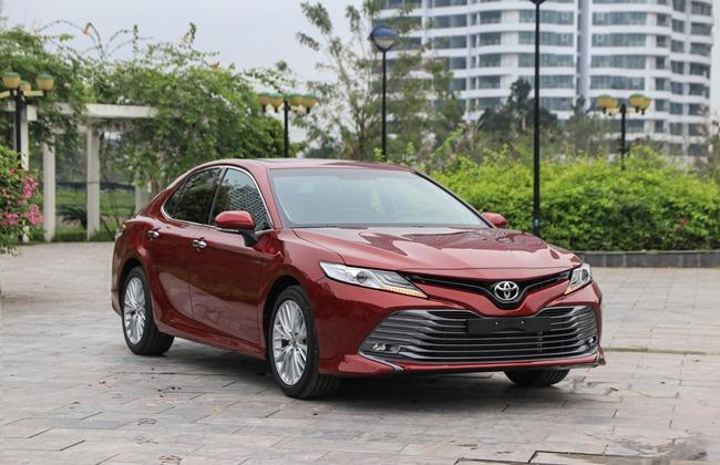 Giá xe Camry mới nhất tháng 7/2021 đầy đủ các phiên bản - 3