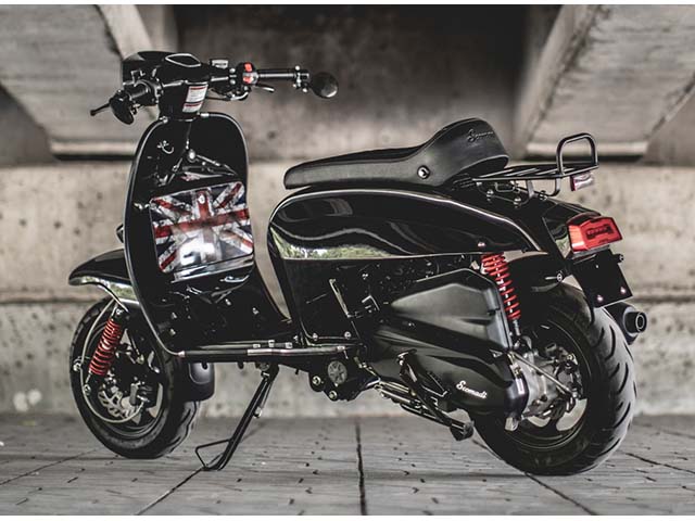 Xe máy - Xe đạp - Đây là mẫu tay ga khiến Honda SH125i "đứng ngồi không yên"