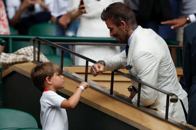 Beckham ăn vận bảnh bao gây “náo loạn” Wimbledon, làm “lu mờ” Djokovic - 6