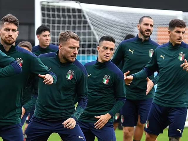Tuyển Italia không được tiếp xúc với các phóng viên