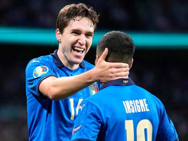 Bóng đá - Trực tiếp tin mới nhất chung kết EURO: John Stones ủng hộ Sterling giành giải "Cầu thủ hay nhất"