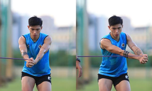 Cầu thủ tuyển Việt Nam trở lại luyện tập, biểu cảm của Công Phượng khiến netizen cười ngất - 4