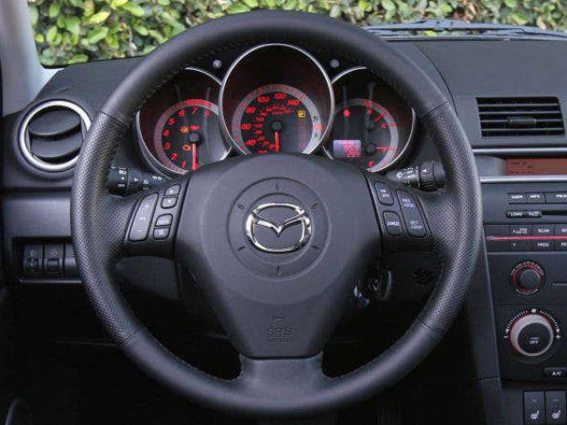 Ô tô - Những ai chạy Mazda có logo trên vô lăng, cần chú ý điều này