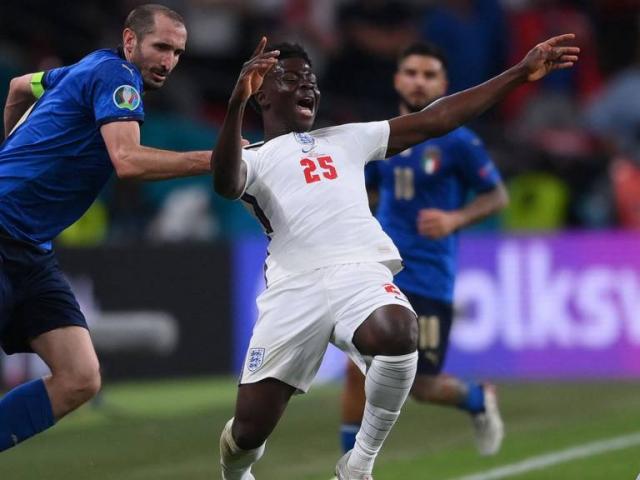 Bóng đá - Góc chiến thuật chung kết EURO: "Sư tử Anh" non nớt thua trí "Cáo già" Italia