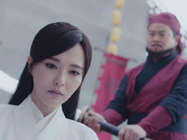 Phim - Vì sao đao phủ phun rượu lên lưỡi đao trước khi xử tử phạm nhân trong phim Trung Quốc?