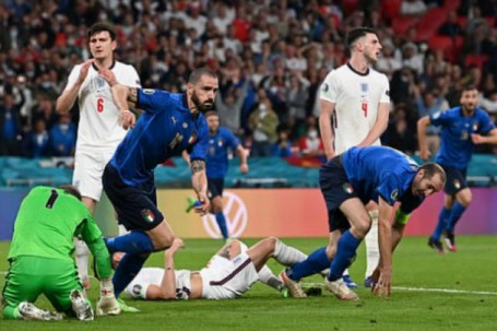 Trực tiếp bóng đá Italia - Anh: Tội đồ cay đắng loạt 11m (Chung kết EURO 2020) (Hết giờ)
