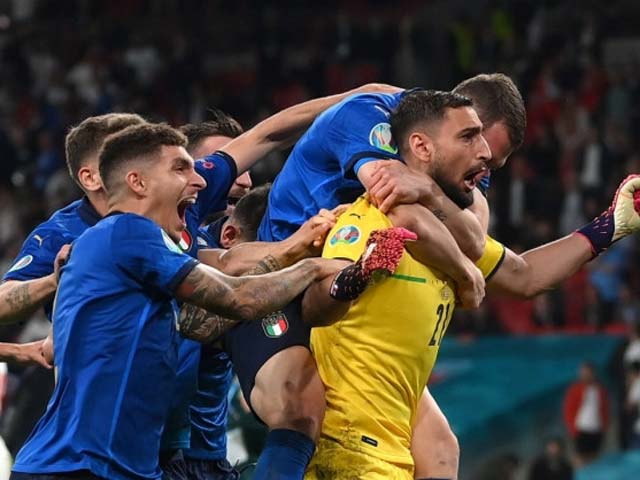 Tuyển Ý vô địch EURO 2020 sau loạt đấu súng cân não cùng tuyển Anh