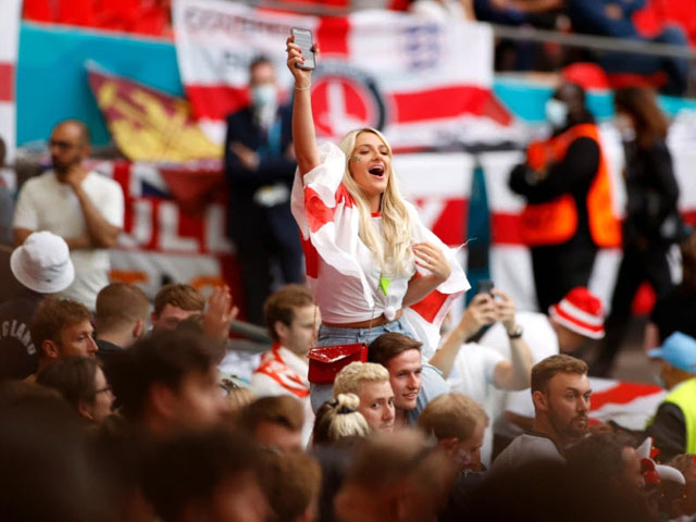 Nước Anh cổ vũ chung kết EURO: CĐV "Tam sư" trải qua nhiều cung bậc cảm xúc - 3