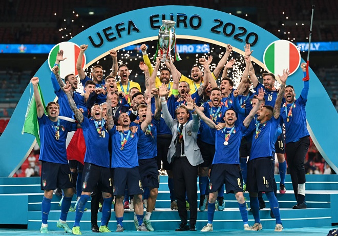 &#34;Tân vương&#34; Italia vô địch nghẹt thở, Anh ôm hận vì 3 &#34;tội đồ&#34; ở chung kết EURO - 13