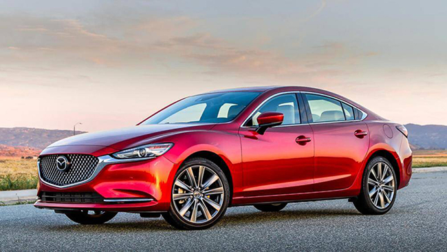 8. Mazda6 2021 (giá khởi điểm: 24.325 USD, điểm an toàn: 9,8/10)
