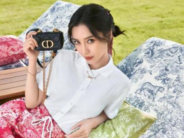 Thời trang - Khoe ảnh mặc đồ giới hạn của Dior, Angelababy lại bị chê vì kiểu tóc quá xuề xòa