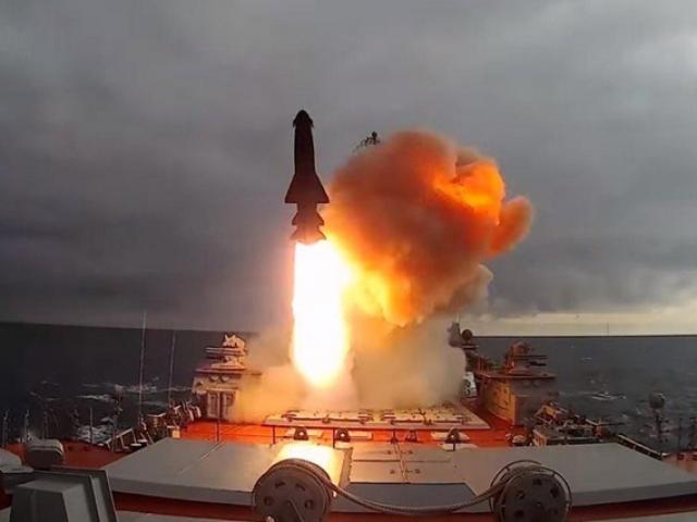 Media - Tận mắt khả năng tiêu diệt mục tiêu từ tên lửa huyền thoại của Hải Quân Liên Xô