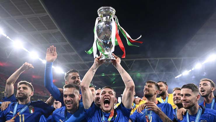 ĐT Italia vượt khó để đăng quang chức vô địch EURO lần thứ 2 trong lịch sử