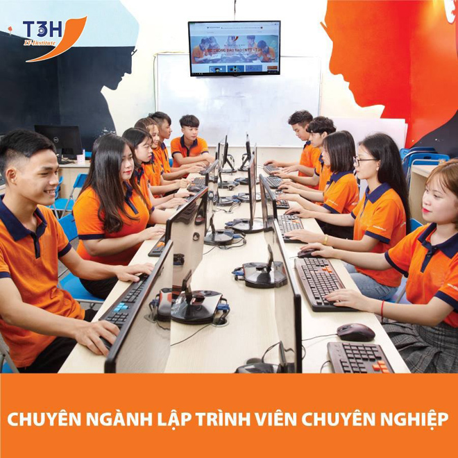 Viện CNTT T3H luôn khuyến khích sinh viên vừa học vừa làm