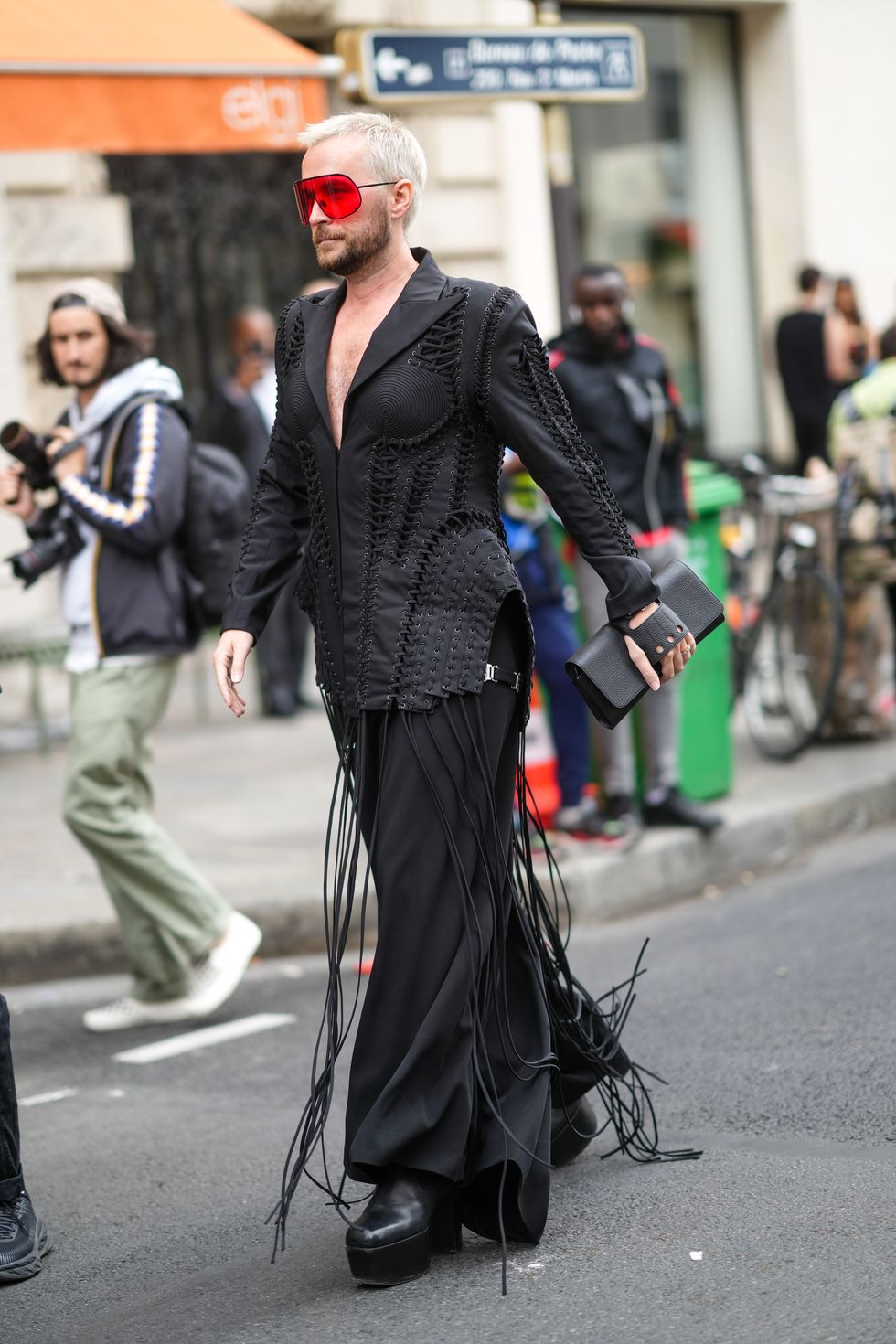 Những phong cách nổi bật trên đường phố tuần thời trang Haute Couture Paris - 12