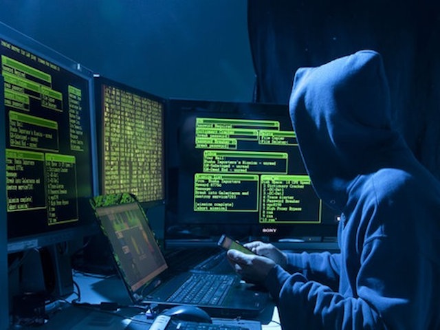 Công nghệ thông tin - Không chỉ đối mặt với đại dịch COVID-19, thế giới còn phải "đau đầu" với hacker