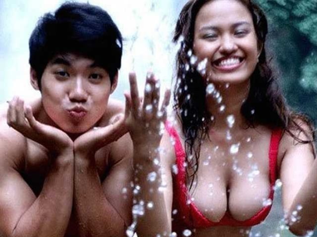 Phim - Phim Việt bị cấm chiếu vì cảnh nóng, bạo lực: Cảnh mặc bikini tắm suối có gây sốc nhất?