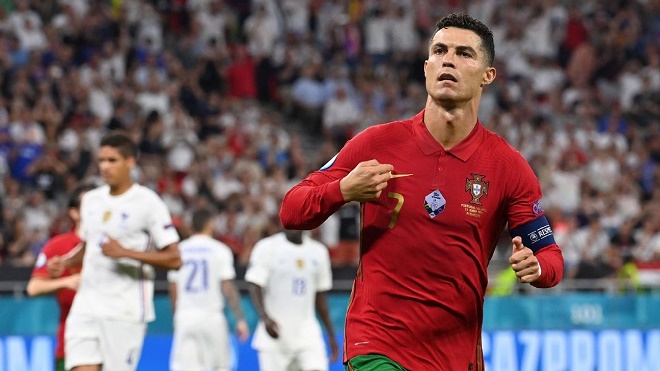 Vua phá lưới EURO sáng cửa vô địch World Cup: Ronaldo mừng, Messi lo - 1