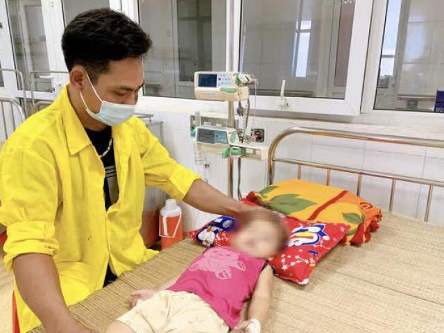 Tin tức trong ngày - Tin tức 24h qua: Mắc kẹt trong ô tô, chị choáng ngất, em 22 tháng tuổi bất tỉnh