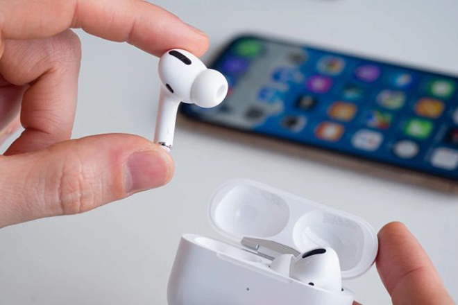 Choáng với lượng AirPods nhái kỷ lục bị thu giữ - 1