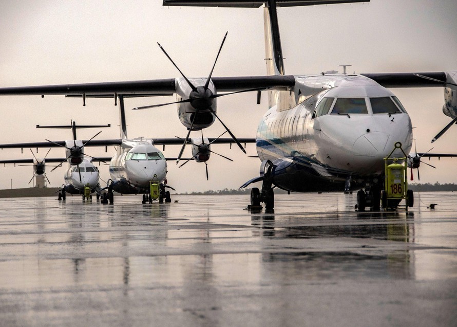 Máy bay vận tải quân sự C-146 của quân đội Mỹ hạ cánh xuống sân bay Đài Bắc sáng 15/7. Ảnh: Taiwan News