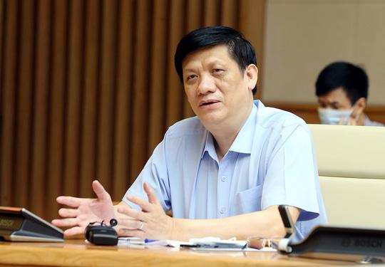 Bộ trưởng Bộ Y tế Nguyễn Thanh Long cho biết ngành y tế đang tích cực chuẩn bị vật tư, trang thiết bị chống dịch, không để bị động trong mọi tình huống. Ảnh: VGP